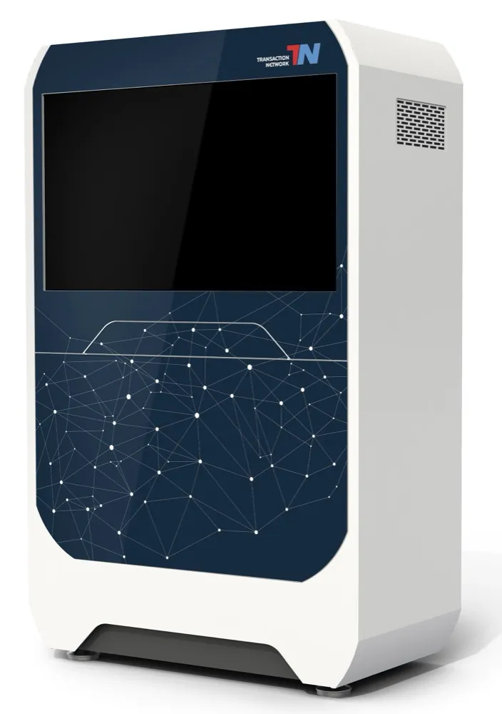 Der IoT Hub: weißer Schrank mit Navy-Front, 50-Zoll-Bildschirm und dem Netzmuster von Transaction-Network.